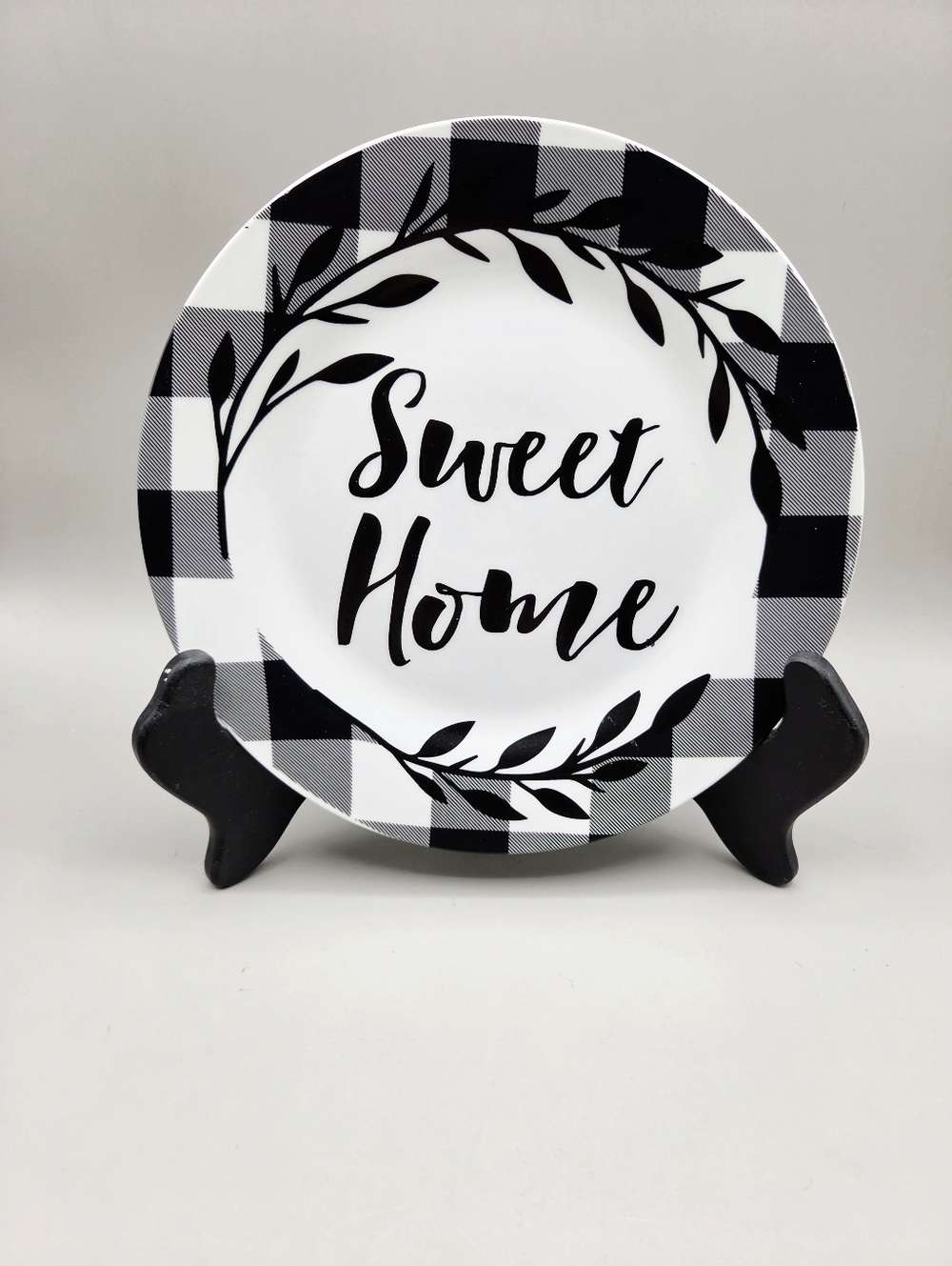 Royal Norfolk Black & White "Sweet Home" Decorative Plate